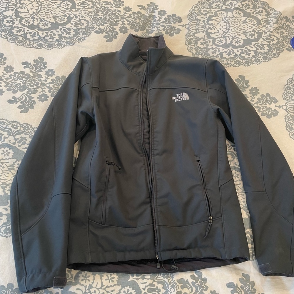 The north face men’s small gray fleece lined jacket never worn